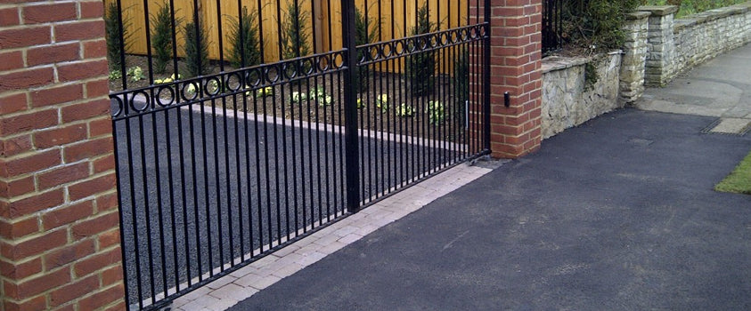 Should You Choose an Underground Automatic Gate System?
